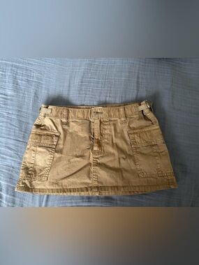 Brown cargo mini skirt